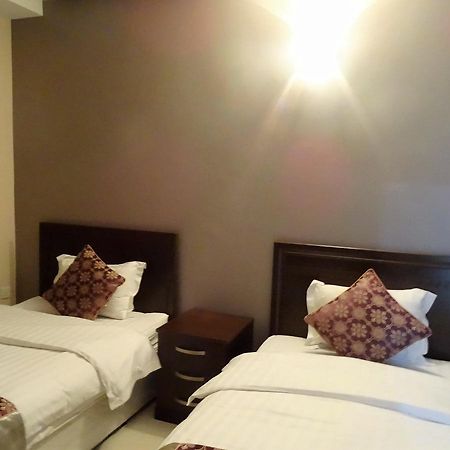 Dar Hashim Hotel Suites - Al Sahafa Rijád Kültér fotó