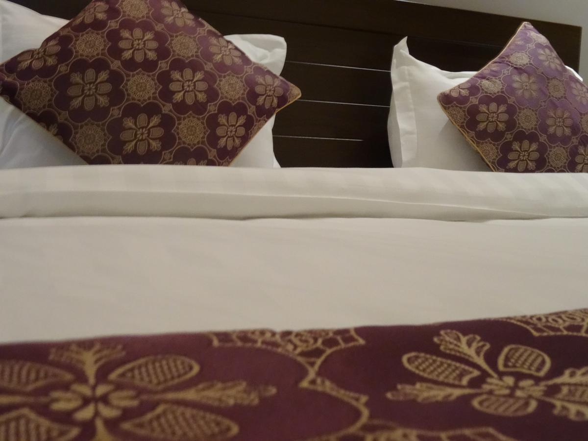 Dar Hashim Hotel Suites - Al Sahafa Rijád Kültér fotó